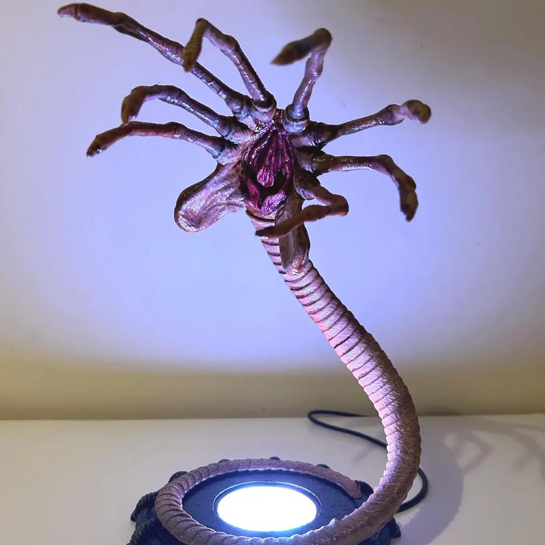 Alien Facehugger Lamp Nightlig - Lighting Decor Ideas 리뷰 및 가격